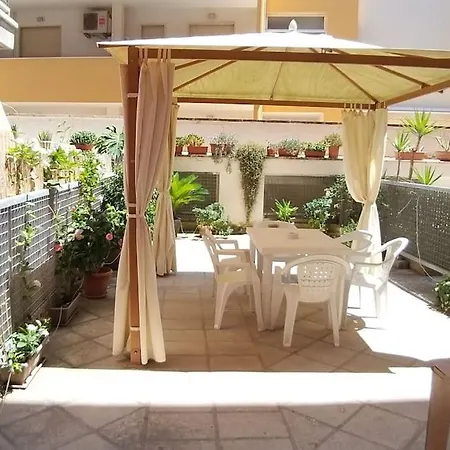 A Fronte Mare Apartamento *